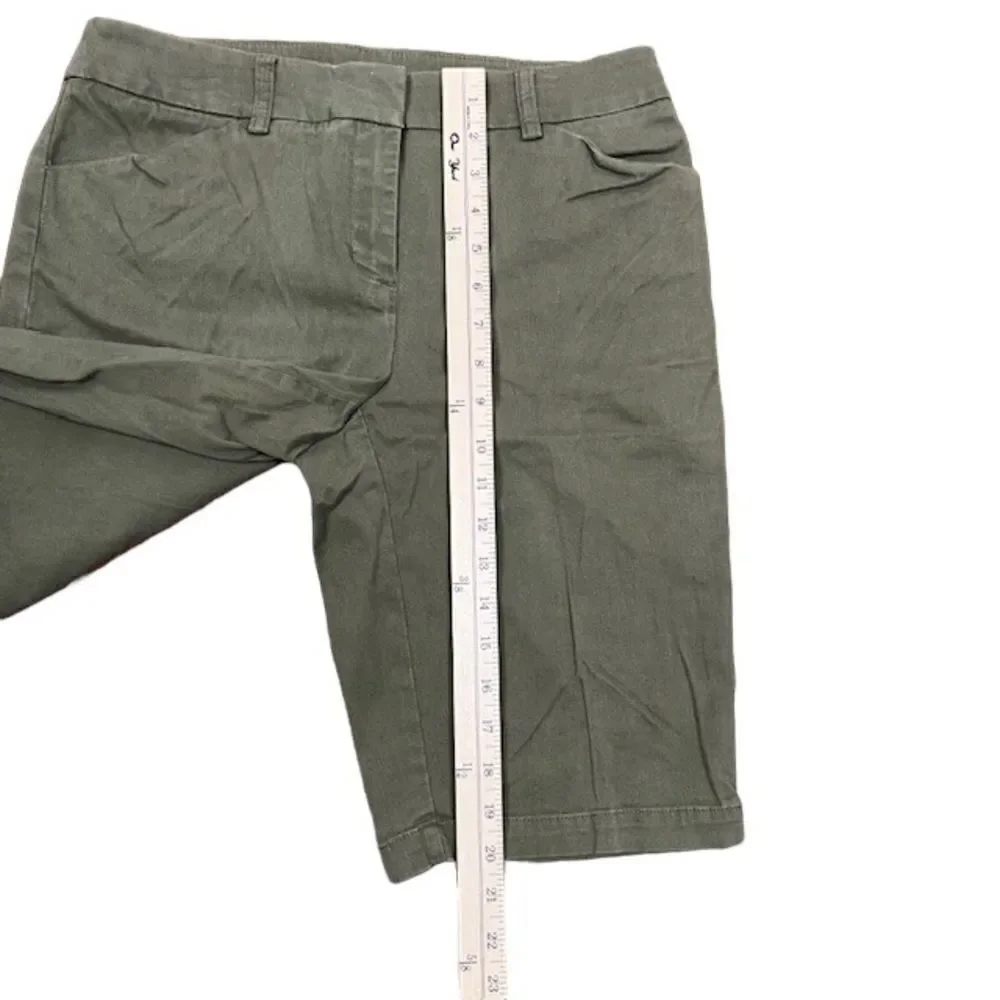 Jones New York Sport Women's Stretch Olive Trouser Shorts Bermuda‎ Green Size 6